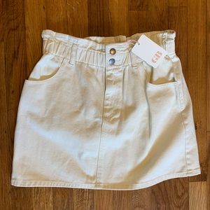 NEW Gianni Bini white skirt, large